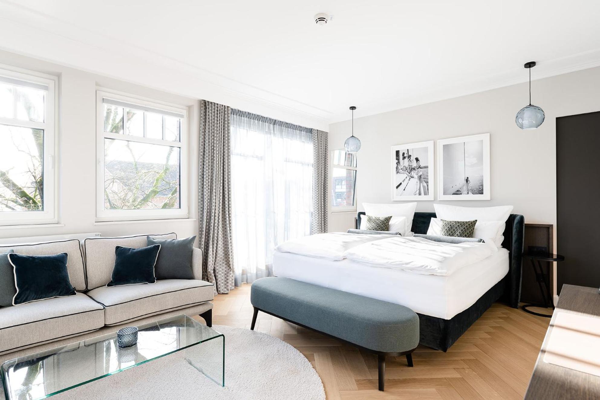 Superior King Room